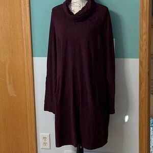 Burgundy & black marbled dress/tunic.
